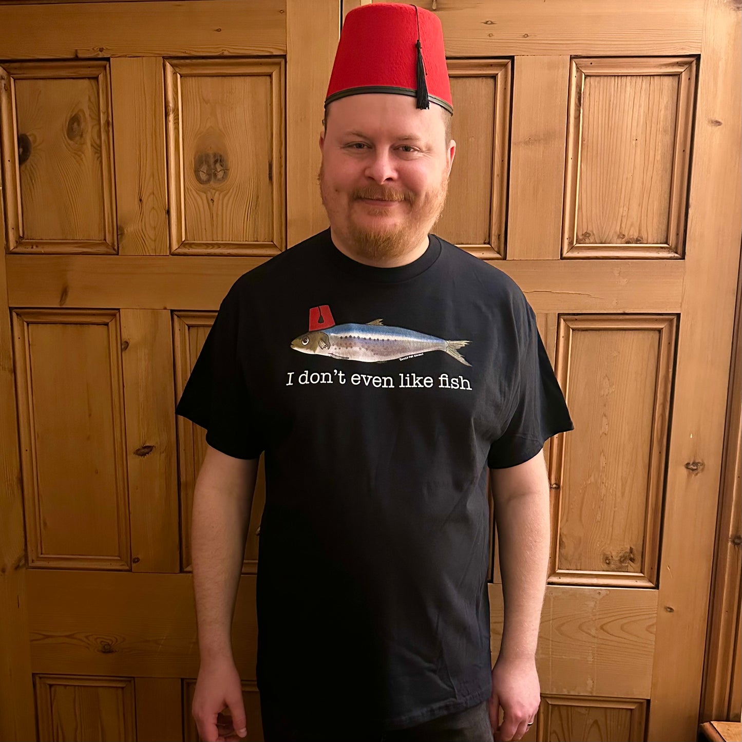 I don't even like fish T-shirt BLACK